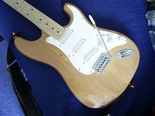 Blonde ROXX-Strat